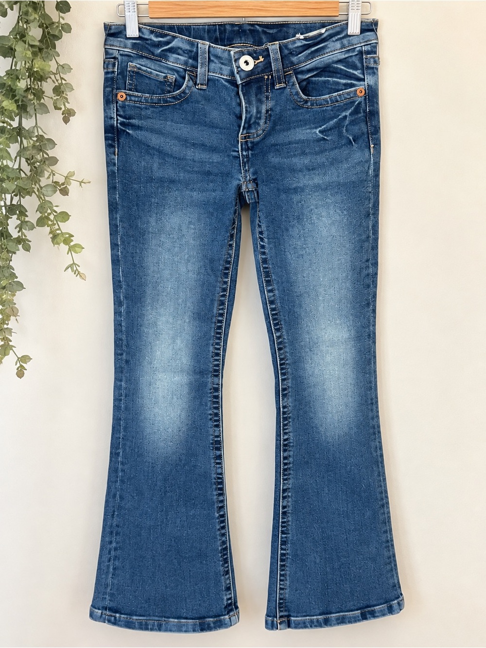 H&M Girls Bootcut Flare Jeans Size 10–11 – Never Worn NEW